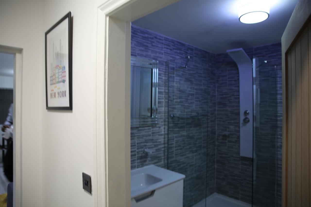 Rostron House Hotel Manchester Bagian luar foto