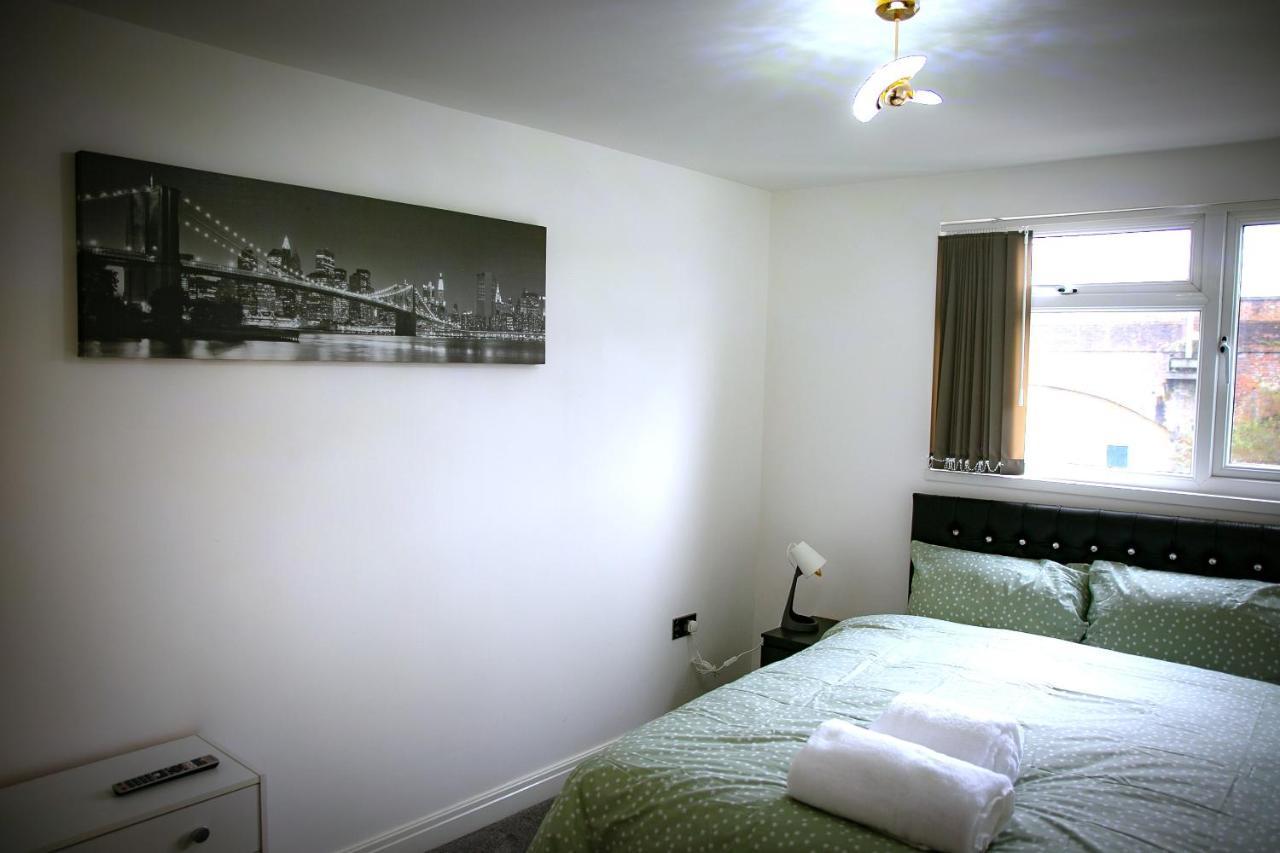 Rostron House Hotel Manchester Bagian luar foto