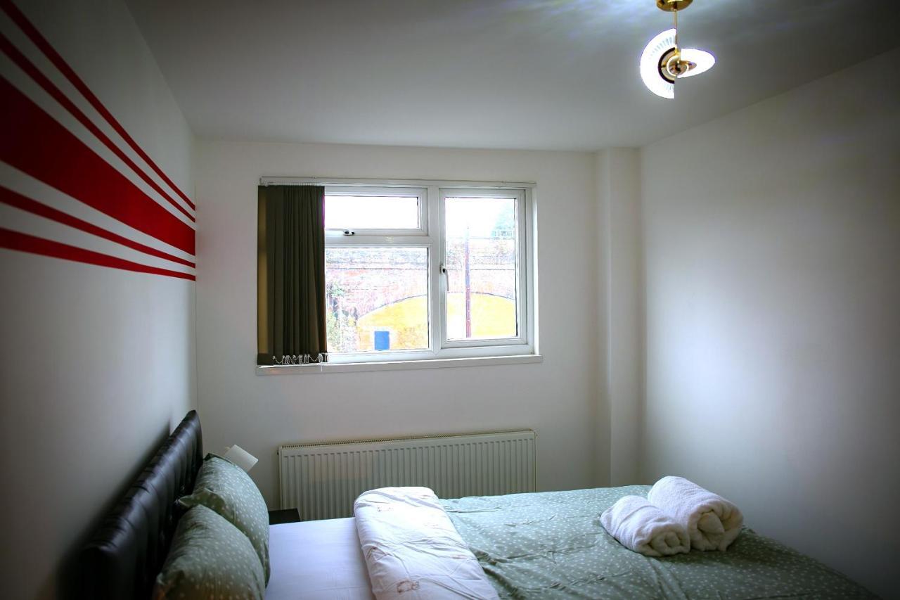 Rostron House Hotel Manchester Bagian luar foto